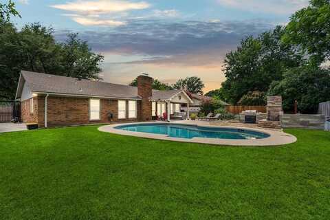 3905 Chestnut Street, Fort Worth, TX 76137