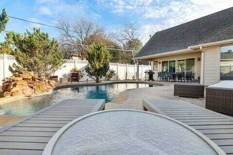 1918 Palace Drive, Grand Prairie, TX 75050