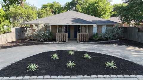 2529 W 12th Street, Dallas, TX 75211