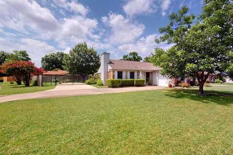 4562 Wild Rose Court, Fort Worth, TX 76137