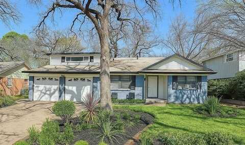 3613 Falcon Drive, Forest Hill, TX 76119