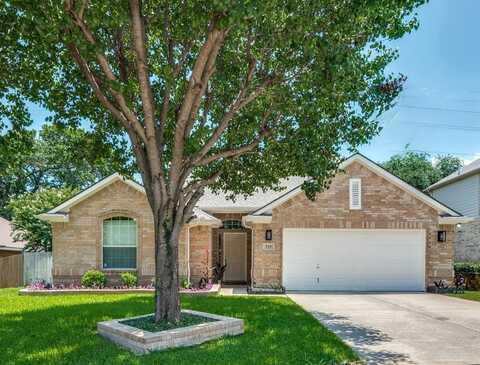 920 Park Forest Drive, Hurst, TX 76053