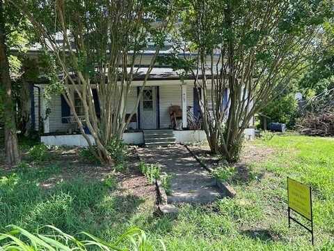407 E Grand Street, Whitewright, TX 75491