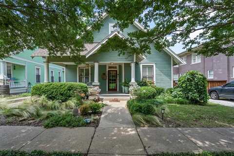 2206 College Avenue, Fort Worth, TX 76110