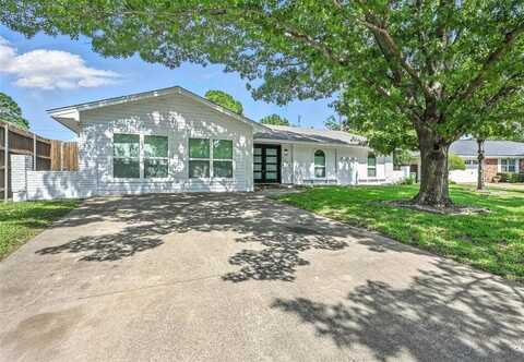 2005 Stacey Court, Arlington, TX 76013