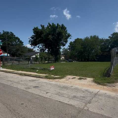 2800 Carter Street, Dallas, TX 75210