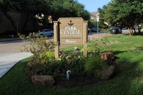 11312 Park Central Place, Dallas, TX 75230