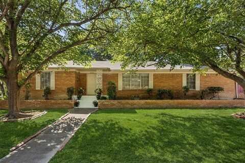2445 Wildoak Drive, Dallas, TX 75228