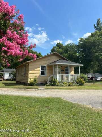 109 Bowser Court, Plymouth, NC 27962