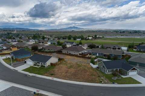 3225 Lame Deer Ave, Cody, WY 82414