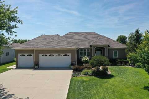 170 Saddlebrook Ct, Dakota Dunes, SD 57049