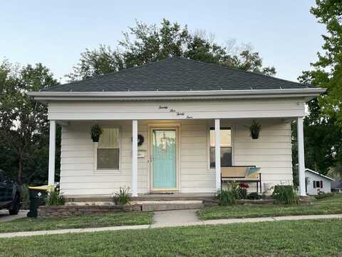 2534 JAY AVE, Sioux City, IA 51106