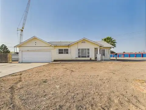 1408 W 8th St, Pecos, TX 79772