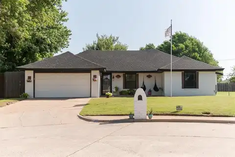 117 W Meade Drive, Yukon, OK 73099