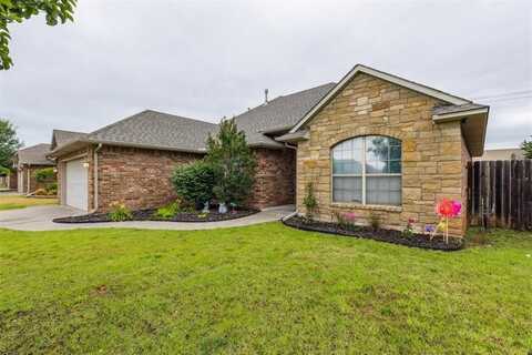 619 SW 28th Street, Moore, OK 73160