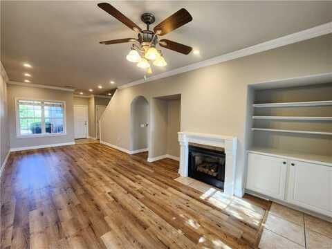 902 S Lafayette ST, Rogers, AR 72758