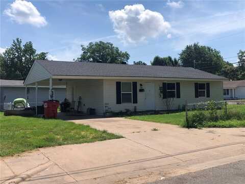 915 5th ST, Dardanelle, AR 72834