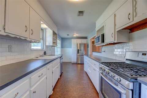 824 N Poplar Lane, Midwest City, OK 73130
