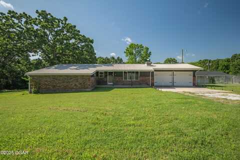 13805 Hickory Drive, Neosho, MO 64850