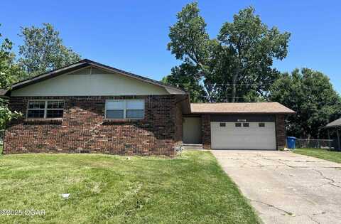 1617 Massachusetts Avenue, Joplin, MO 64804