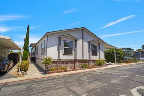27361 Sierra Highway, Canyon Country, CA 91351