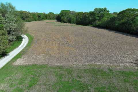 106 Lakeview Dr, Colona, IL 61241
