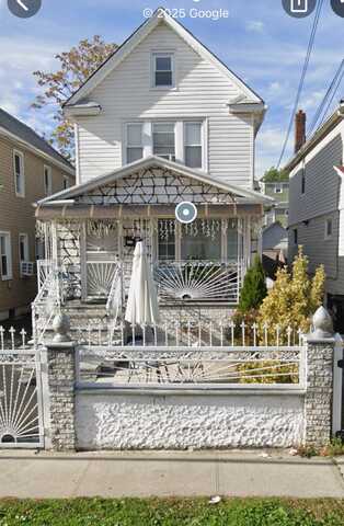 11736 196 street, Saint Albans, NY 11412