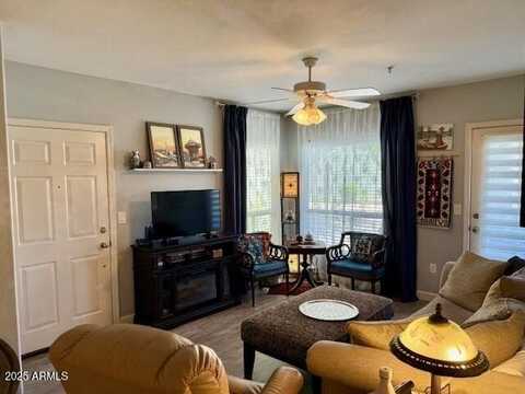 1825 W RAY Road, Chandler, AZ 85224