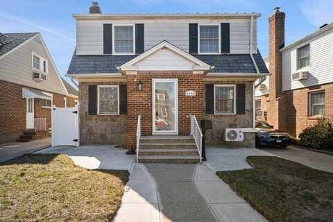 56-30 215th Street, Oakland Gardens, NY 11364