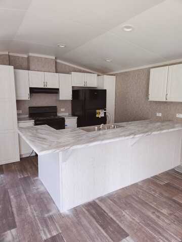 1214 Roseport Rd, Wathena, KS 66090