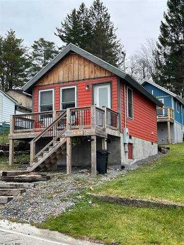 128 Brown Street, Thomas, WV 26292