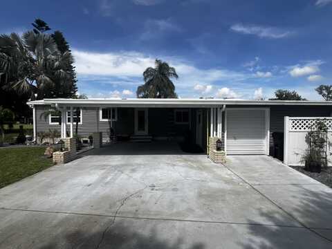 194 Fairway Circle, Winter Haven, FL 33881