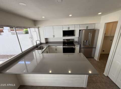 4849 W NORTHERN Avenue, Glendale, AZ 85301