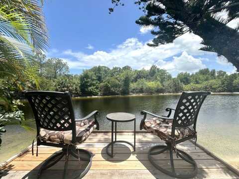 1405 82nd Avenue, Vero Beach, FL 32966
