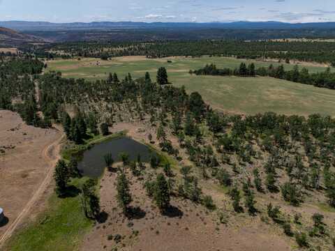 Friend Rd, Dufur, OR 97021