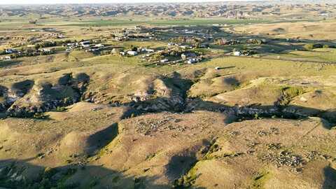 352 County Road, Sidney, MT 59270