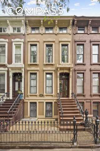 621 Putnam Avenue, Brooklyn, NY 11221