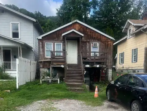 5311 Washington Avenue, Charleston, WV 25304