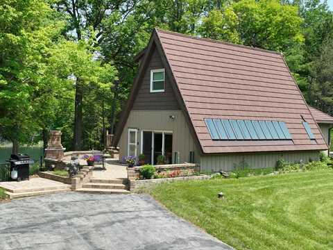 11100 Grandt Rd, Gillett, WI 54124