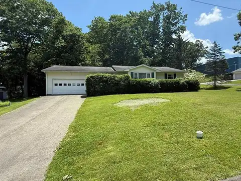 98 Beech drive, Franklin, PA 16323