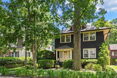 1325 Maple Avenue, Wilmette, IL 60091