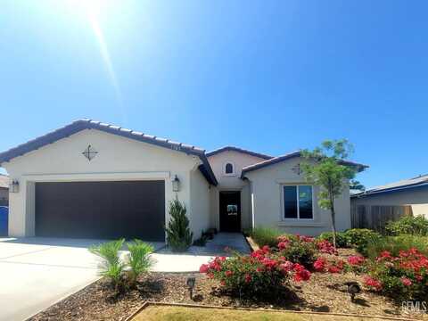 7709 Bristol Spring Avenue, Bakersfield, CA 93313