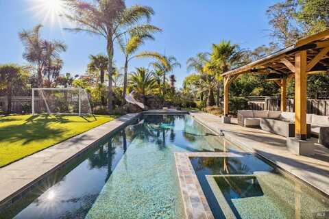220 Deer Park Avenue, San Rafael, CA 94901
