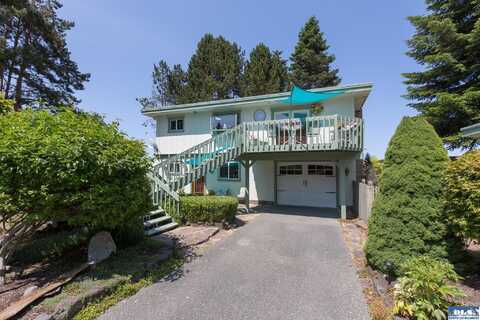 215 W Amber Lane, Sequim, WA 98382