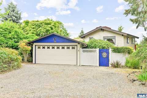 50 Hemlock Way, Sequim, WA 98382