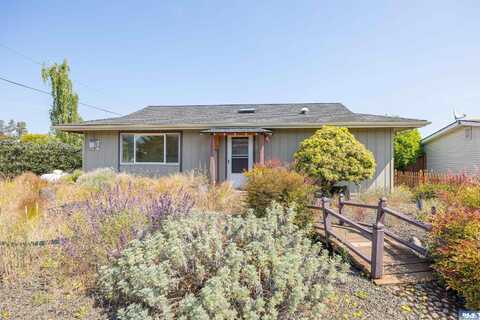 702 E Alder, Sequim, WA 98382