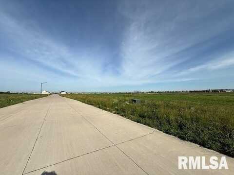 6692 Meghan Avenue, Bettendorf, IA 52722