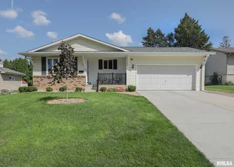 2865 S HAMPTON Drive, Bettendorf, IA 52722