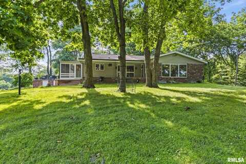 1847 New Salem Church Road, New Berlin, IL 62670