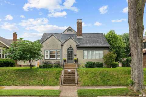 2749 15TH Avenue, Moline, IL 61265